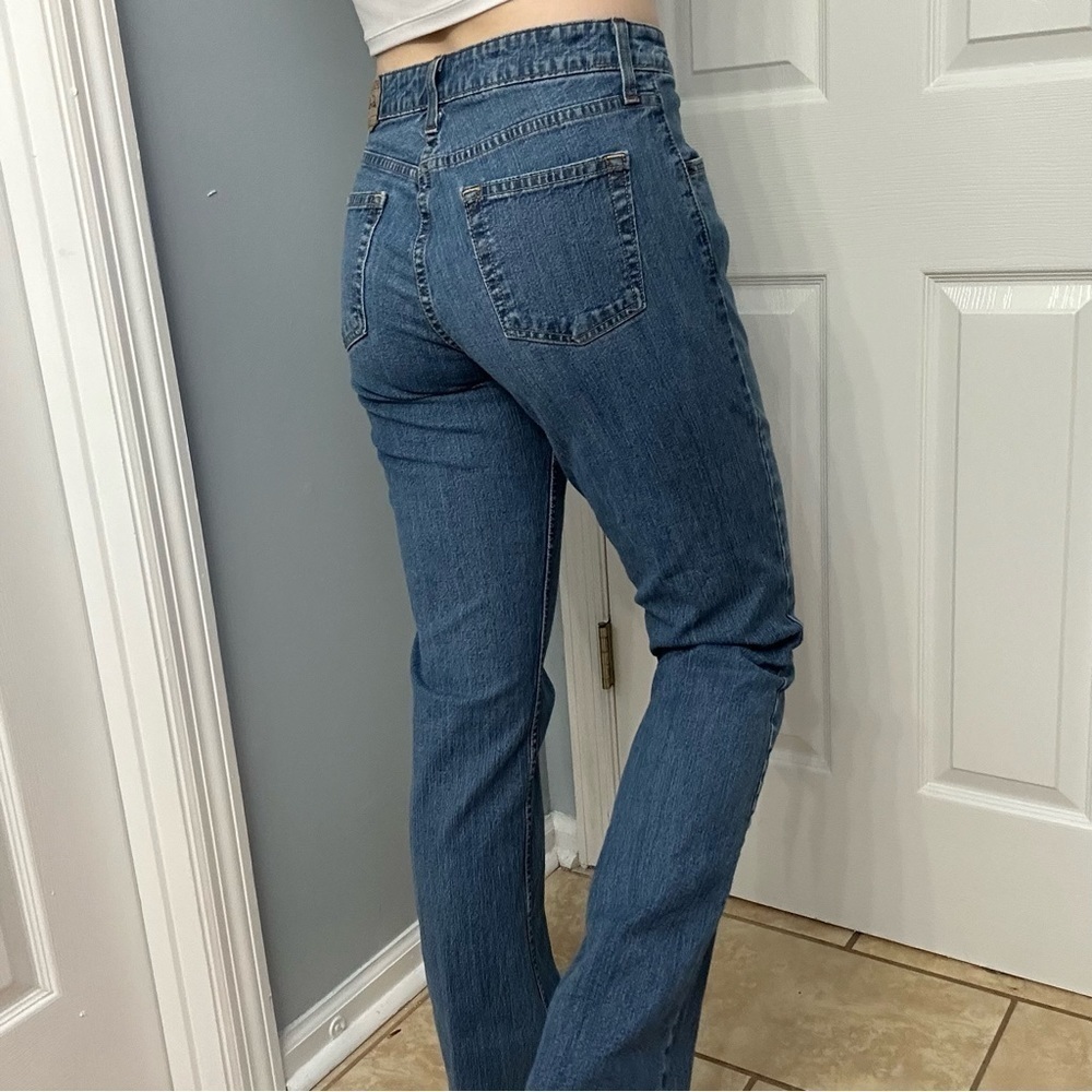 Vintage Levi’s Jeans Women’s Straight Leg Blue Denim Cotton W 28 Long Tall